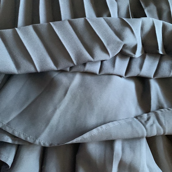 Pleated Claudie pierlot skirt size 36 (us4) - Picture 4 of 4